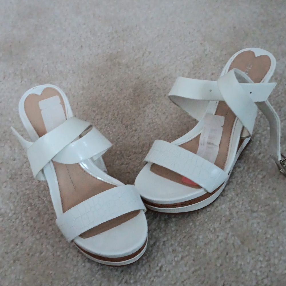 Gianni Bini ankle wrap wedge heels sz 8